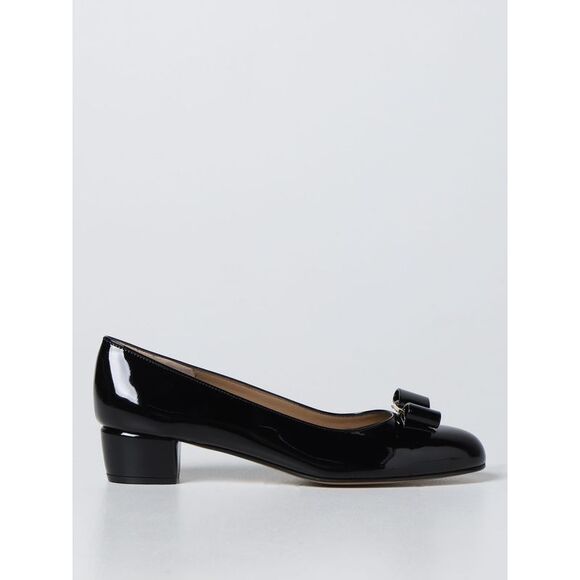Salvatore Ferragamo Shoes - Ferragamo Ballet Flats Woman Black